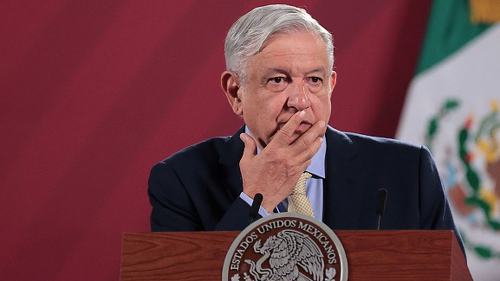 México supera por segundo día seguido los 13.000 casos y los mil muertos diarios por coronavirus México supera por segundo día seguido los 13.000 casos y los mil muertos diarios por coronavirus
