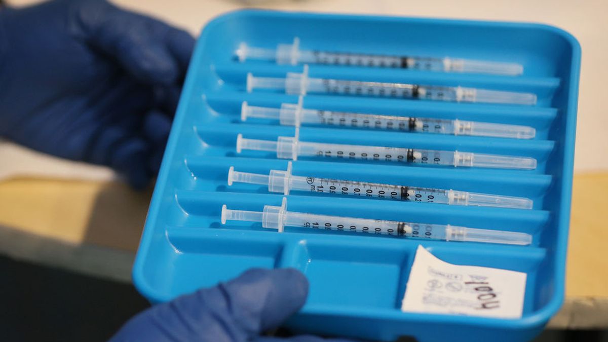 Última hora del coronavirus:  Bruselas anuncia la adquisición de 300 millones de dosis más de la vacuna de Pfizer y BioNTech