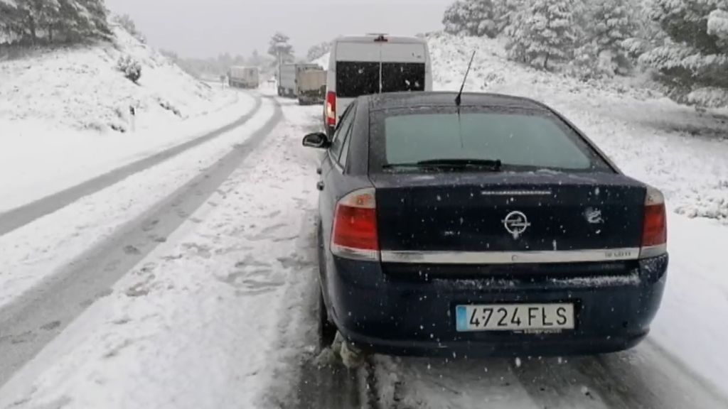 285 carreteras afectadas por la nieve y el hielo