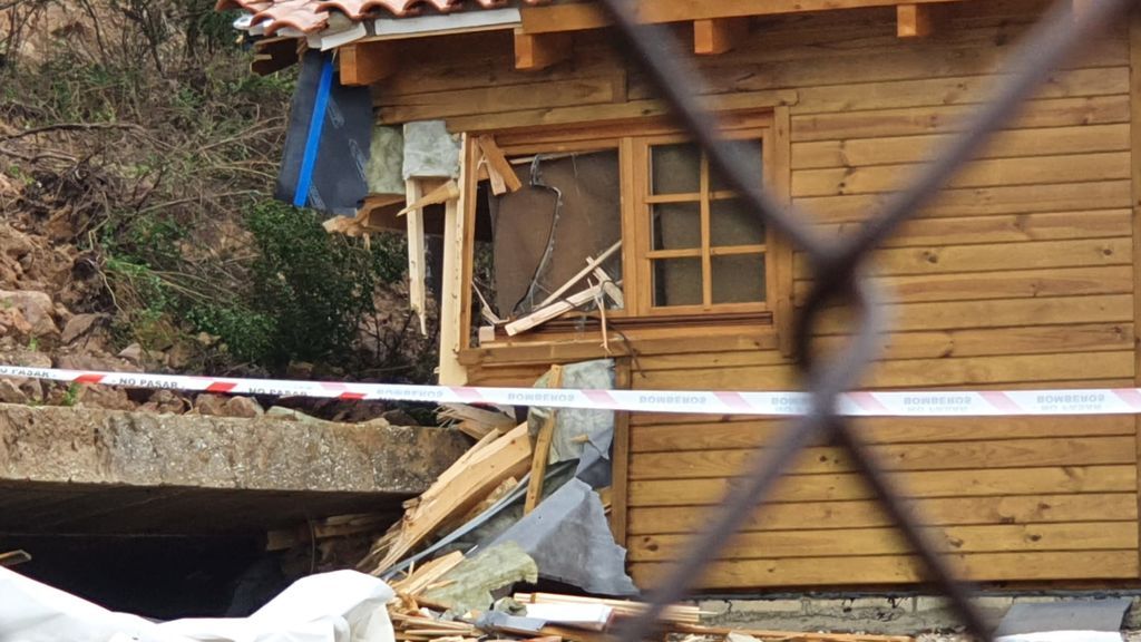 La zona donde ha caído el muro sobre la casa