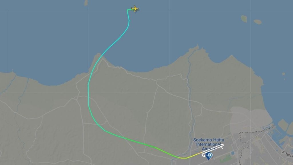 Las autoridades indonesias confirman que el avión desaparecido se estrelló en el mar Las autoridades indonesias confirman que el avión desaparecido se estrelló en el mar