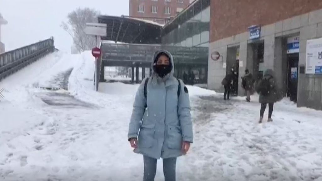 Algunos hospitales madrileños sufren bloqueos por culpa de la nieve en sus urgencias