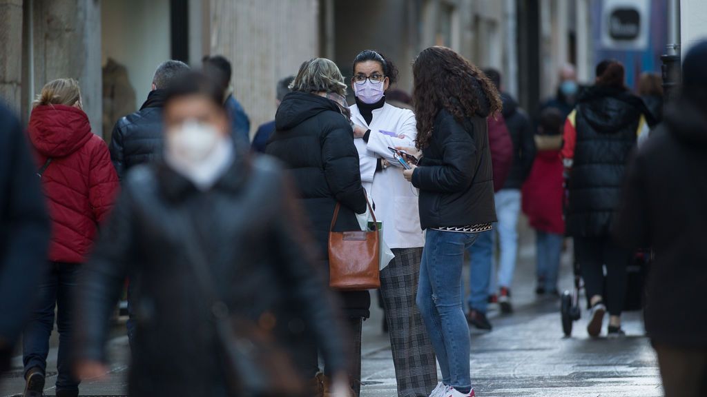 Galicia registra casi 800 positivos en las últimas 24 horas, nuevo máximo de la pandemia Galicia registra casi 800 positivos en las últimas 24 horas, nuevo máximo de la pandemia