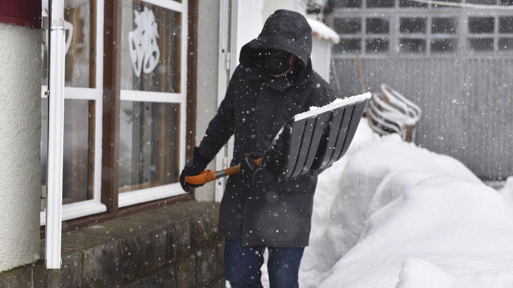 Palear nieve dispara el riesgo de infarto Palear nieve dispara el riesgo de infarto