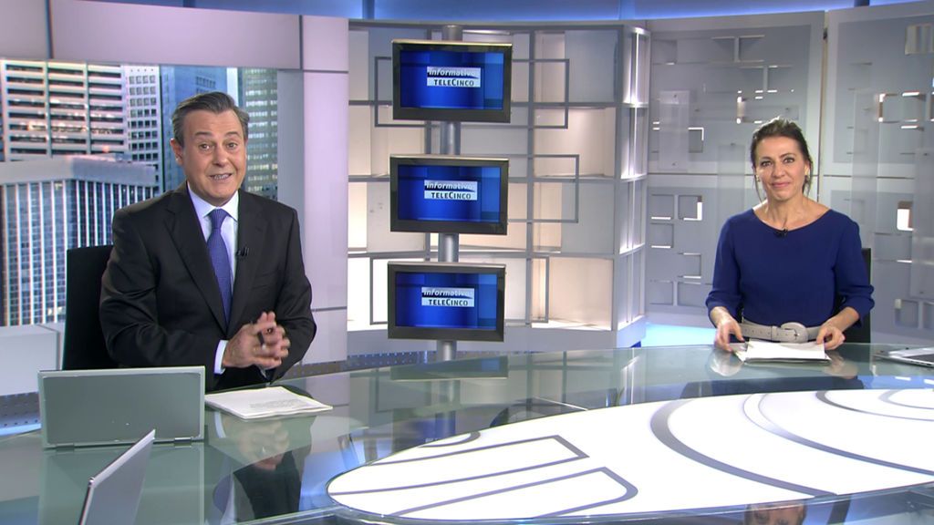 Con José Ribagorda y Ángeles Blanco Informativos Telecinco 2021 Mediodía 10/01/2021