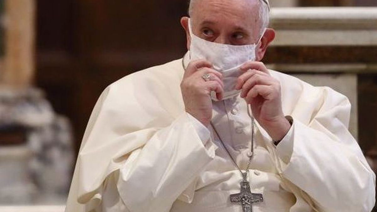 Muere el médico personal del Papa por covid a los 78 años