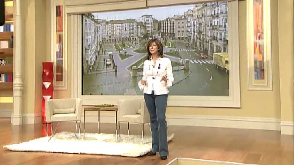 Ana Rosa Quintana, en el primer decorado de 'AR' (2005)