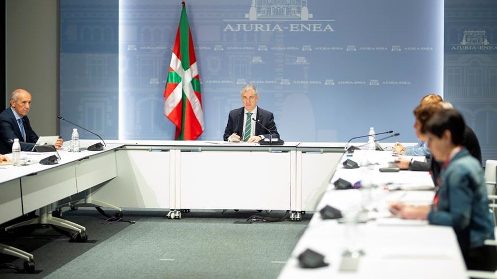 Euskadi endurece medidas y vuelve al cierre perimetral