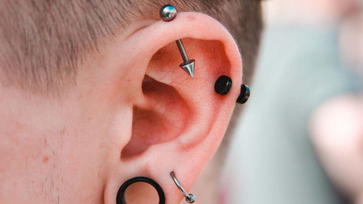Piercing en la oreja: todas las opciones para tu primera perforación