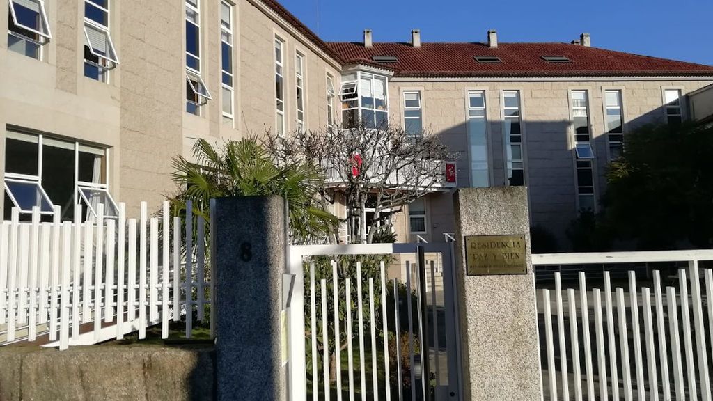 La Xunta toma el control de un geriátrico en Tui, Pontevedra: 66 de sus 72 usuarios están contagiados La Xunta toma el control de un geriátrico en Tui, Pontevedra: 66 de sus 72 usuarios están contagiados