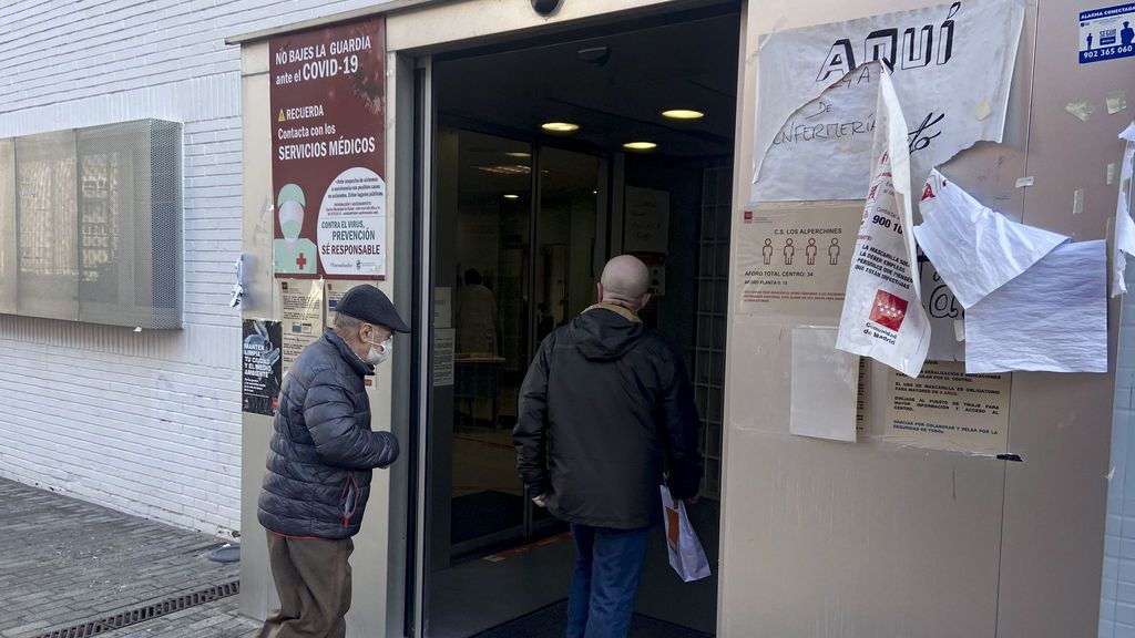 Los contagios en Madrid siguen al alza con otros 4.985 y 24 muertos Los contagios en Madrid siguen al alza con otros 4.985 y 24 muertos