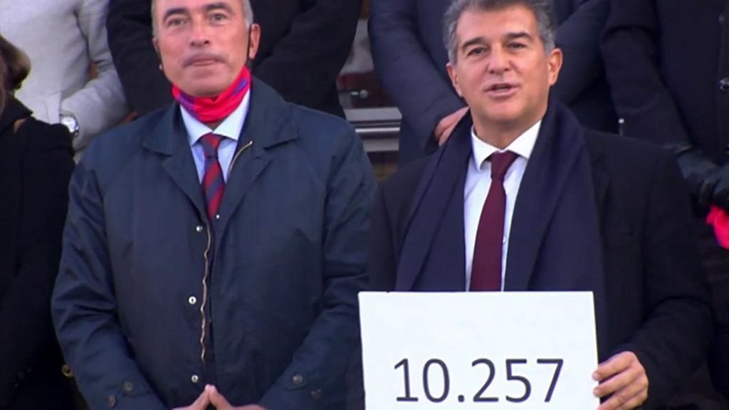 Laporta presentó más de 10.000 firmas. Laporta presentó más de 10.000 firmas.