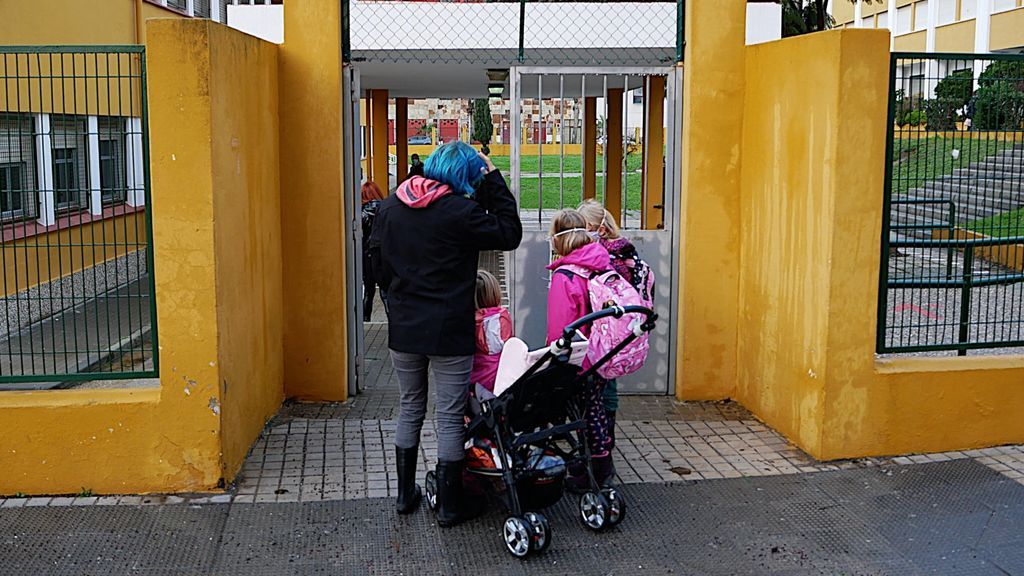 Nadie va al cole en La Línea: los padres siguen sin enviar a sus hijos a los centros escolares, por la pandemia