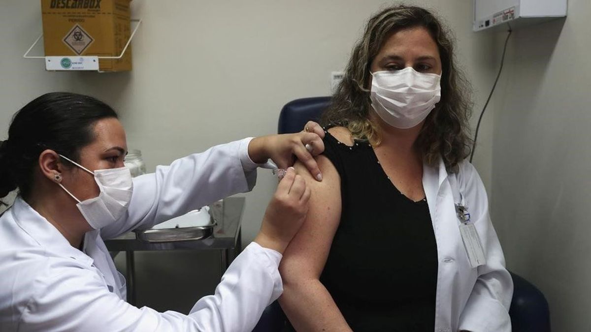 Los vacunados de gripe mayores de 50 años tienen menor riesgo de contraer covid19