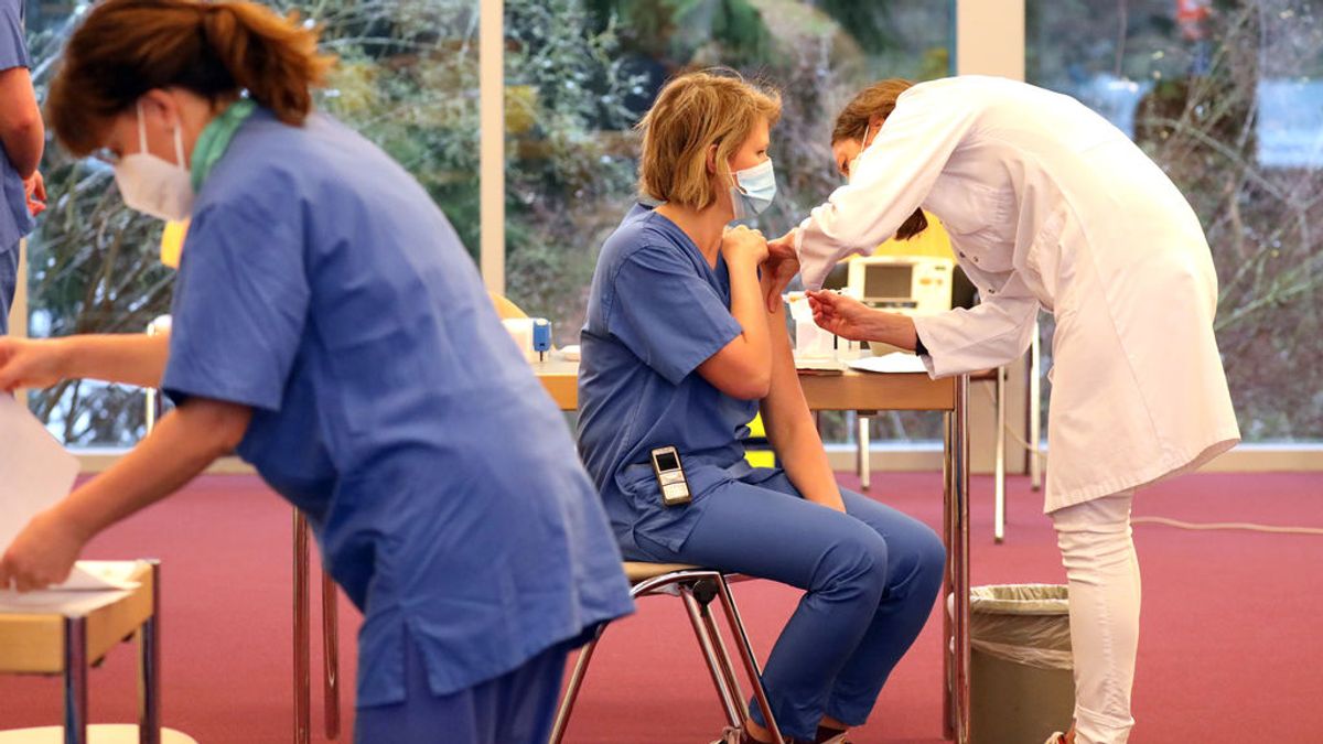 Alemania anuncia más restricciones con Alemania con 900 fallecidos por coronavirus en el último día Alemania anuncia más restricciones con Alemania con 900 fallecidos por coronavirus en el último día