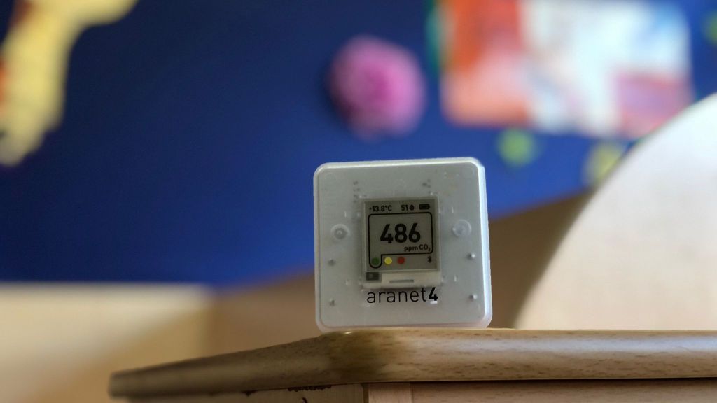 Un colegio de A Coruña combate el coronavirus gracias a un pionero dispositivo Un colegio de A Coruña combate el coronavirus gracias a un pionero dispositivo