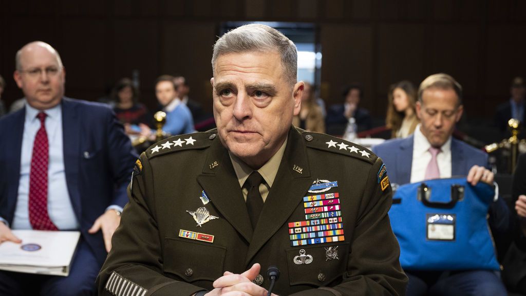 El Estado Mayor del Ejército de EEUU condena el asalto al Capitolio y reafirma su apoyo a Biden El Estado Mayor del Ejército de EEUU condena el asalto al Capitolio y reafirma su apoyo a Biden