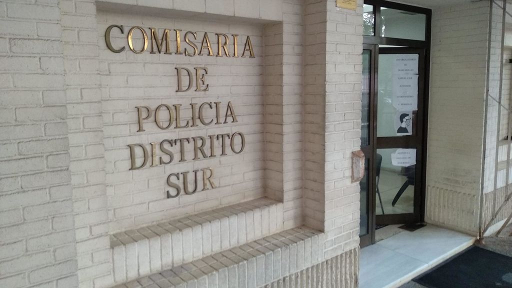 Detenidos nueve menores por propinar palizas gratuitas a otros jóvenes en Sevilla Detenidos nueve menores por propinar palizas gratuitas a otros jóvenes en Sevilla