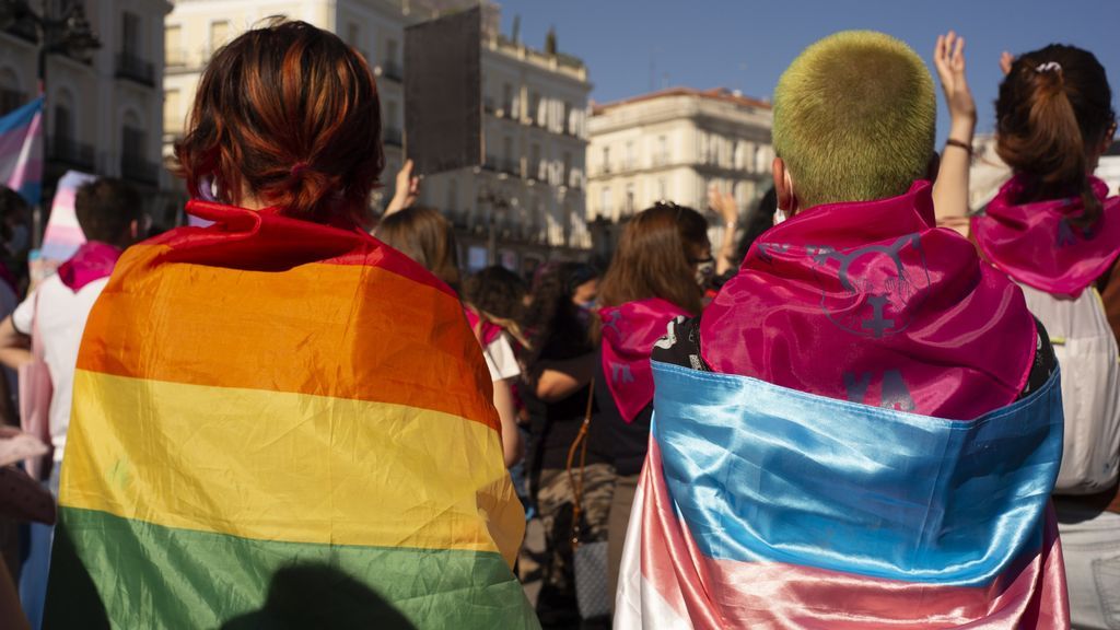 Uno de cada tres jóvenes trans sufre depresión: "No tuve ni intimidad, ni respeto, ni confianza como niña trans"