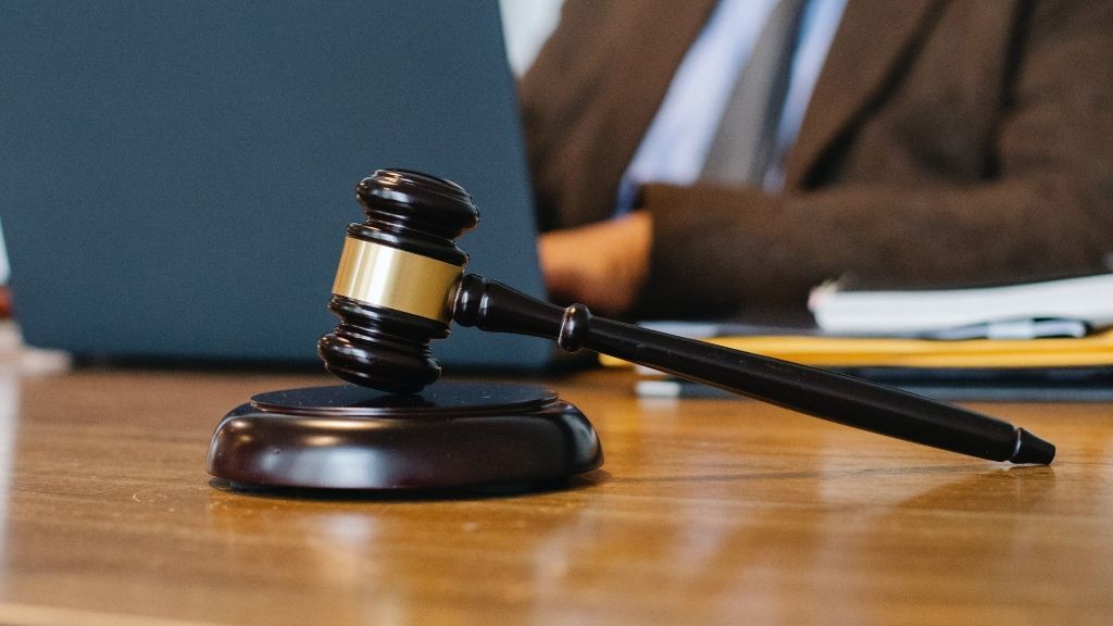 La carrera de Derecho ha sido un descubrimiento para este padre y su hijo