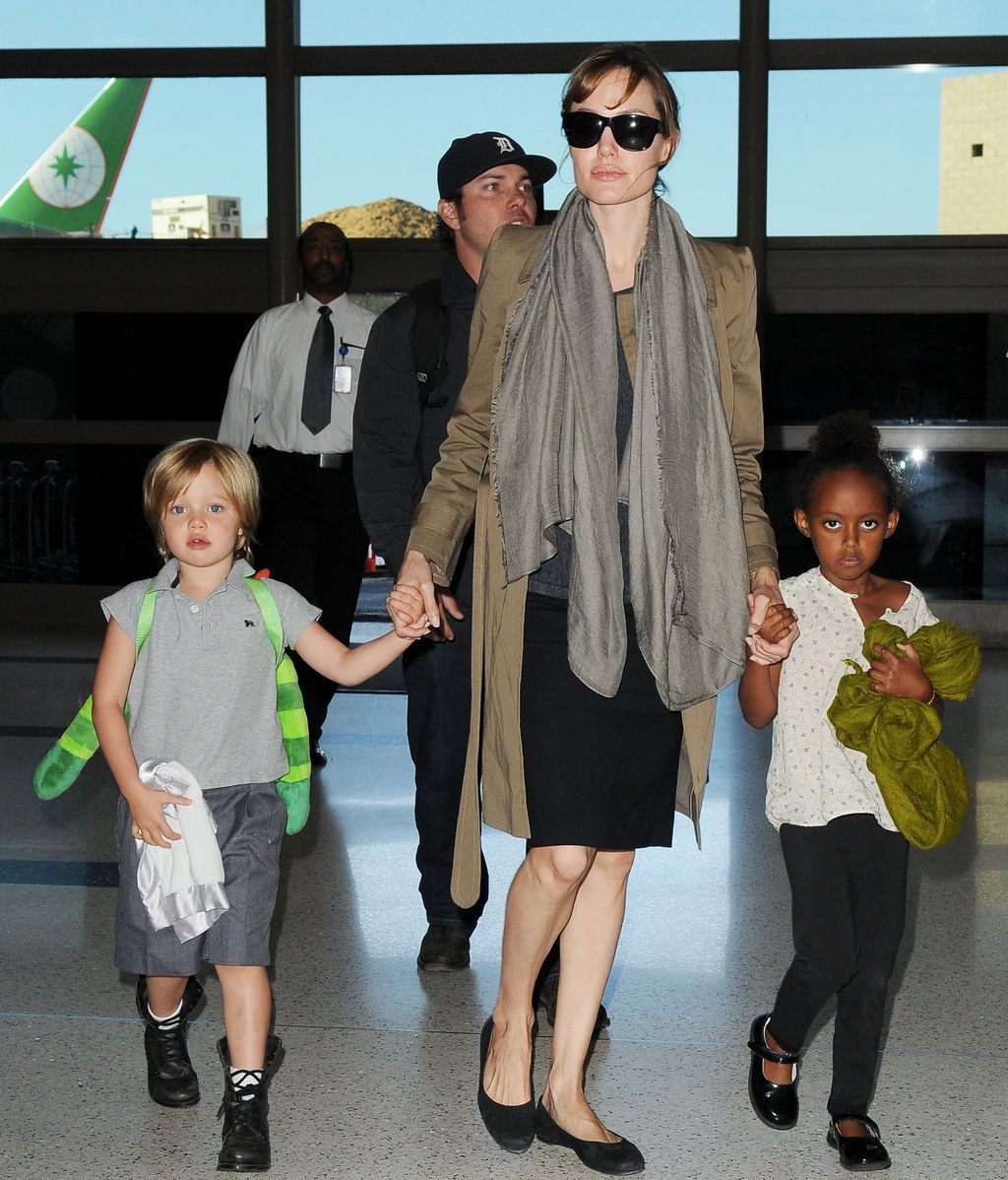 Angelina Jolie junto a Zahara y Shiloh