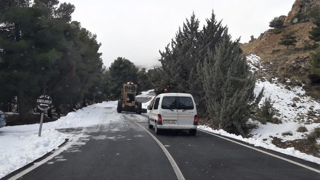 EuropaPress_3513352_carreteras_afectadas_nieve_almeria