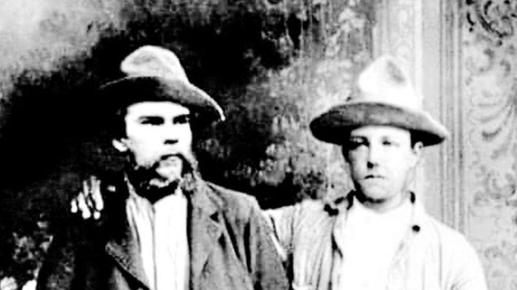 Macron respeta el deseo de la familia y no trasladará los restos del poeta Rimbaud al Panteón Macron respeta el deseo de la familia y no trasladará los restos del poeta Rimbaud al Panteón