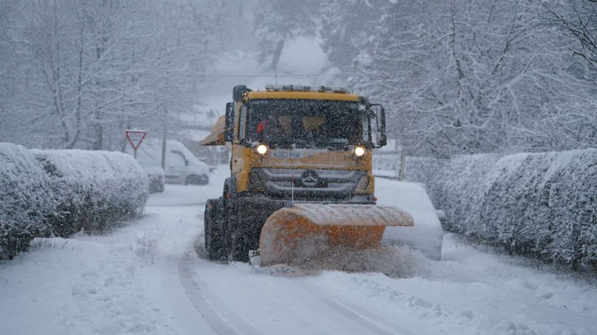 La nieve y el hielo dificultan el tráfico en 439 carreteras La nieve y el hielo dificultan el tráfico en 439 carreteras