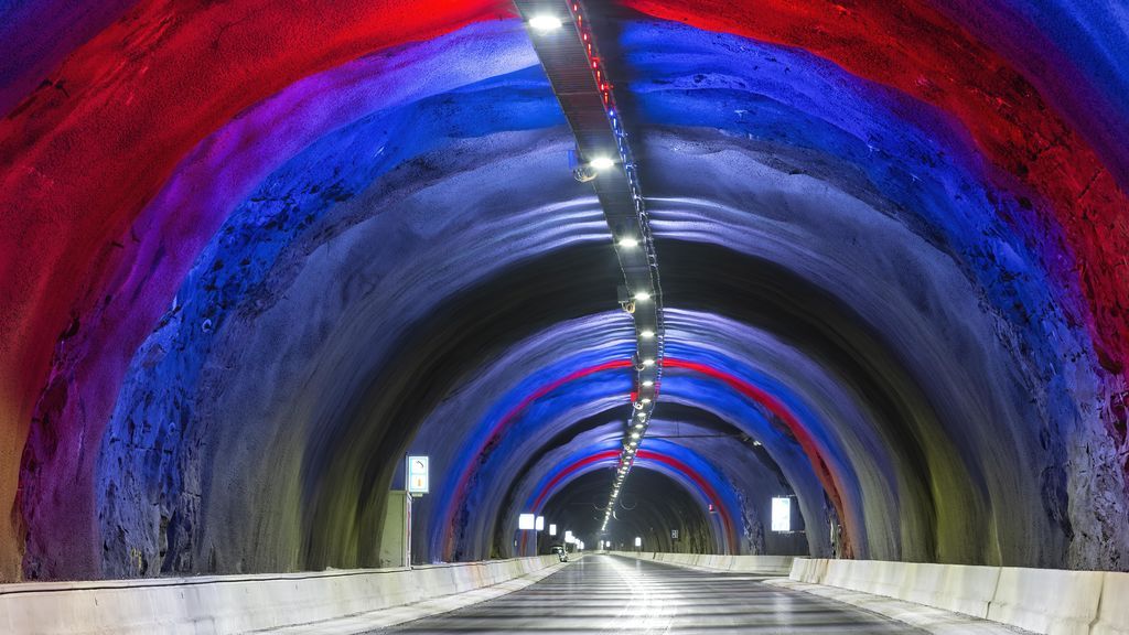 túnel rotonda subterránea