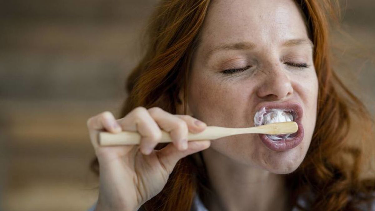 5 consejos para cuidar tus dientes durante el embarazo: así de importante será mantener tu higiene bucodental a raya.