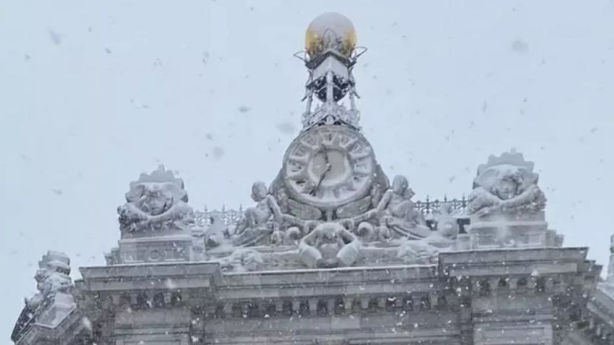 El reloj del Banco de España, congelado por culpa de la borrasca Filomena