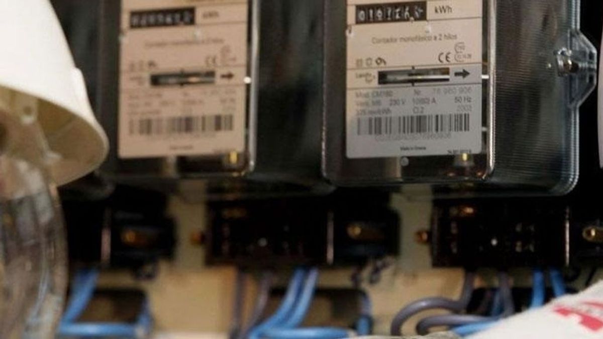 La luz será este viernes un 10% más barata marcando su precio más bajo de la semana La luz será este viernes un 10% más barata marcando su precio más bajo de la semana
