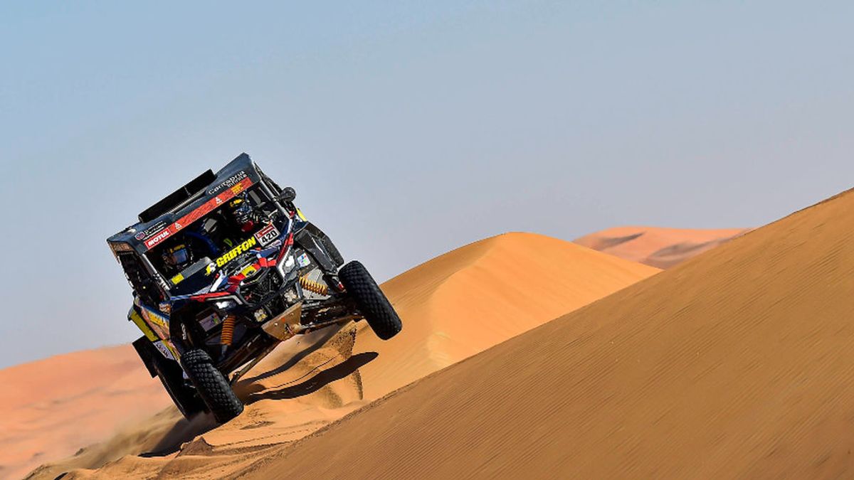 Ricardo Ramilo deja tirado a su copiloto en una etapa del Dakar tras una fuerte discusión: "Ahí te quedas" Ricardo Ramilo deja tirado a su copiloto en una etapa del Dakar tras una fuerte discusión: "Ahí te quedas"