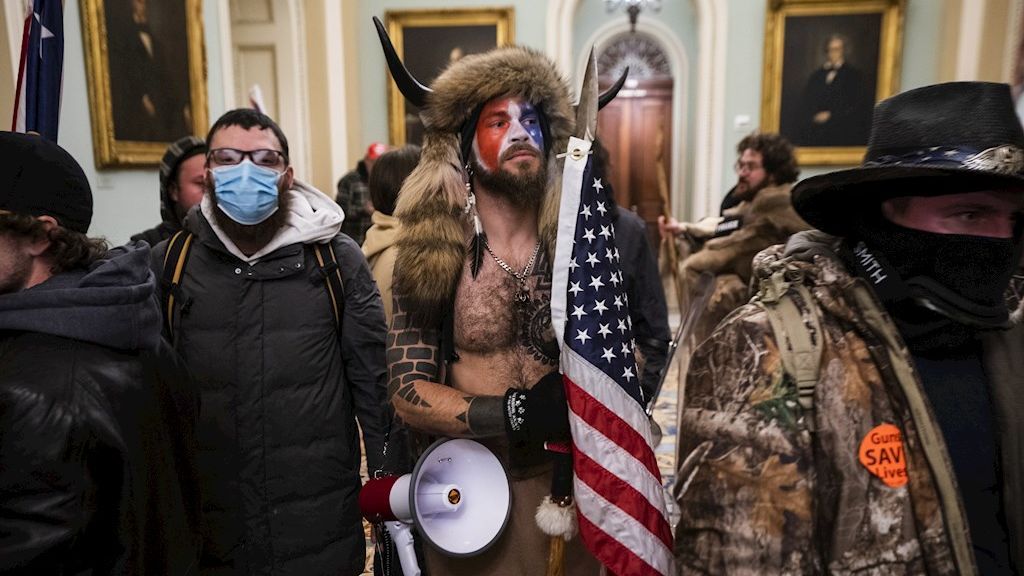 Los asaltantes del Capitolio pretendían "capturar y asesinar" a los legisladores, según los fiscales de EEUU Los asaltantes del Capitolio pretendían "capturar y asesinar" a los legisladores, según los fiscales de EEUU