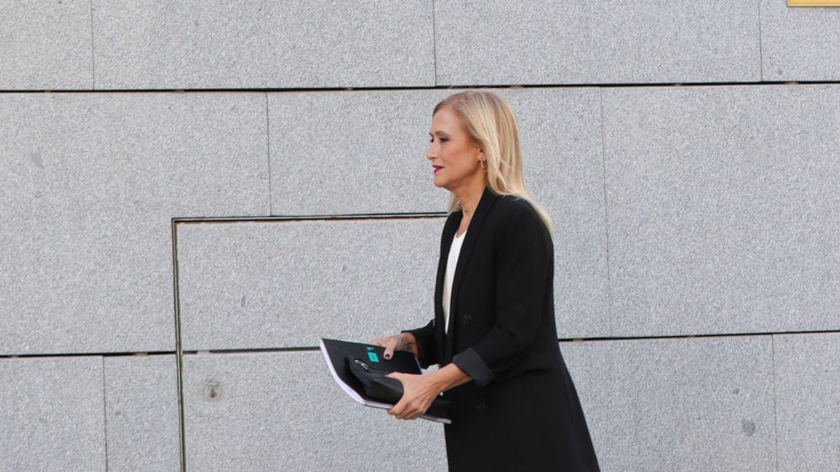 Cifuentes en el banquillo por el caso Máster, se juega tres años de cárcel y 30.000 euros Cifuentes en el banquillo por el caso Máster, se juega tres años de cárcel y 30.000 euros