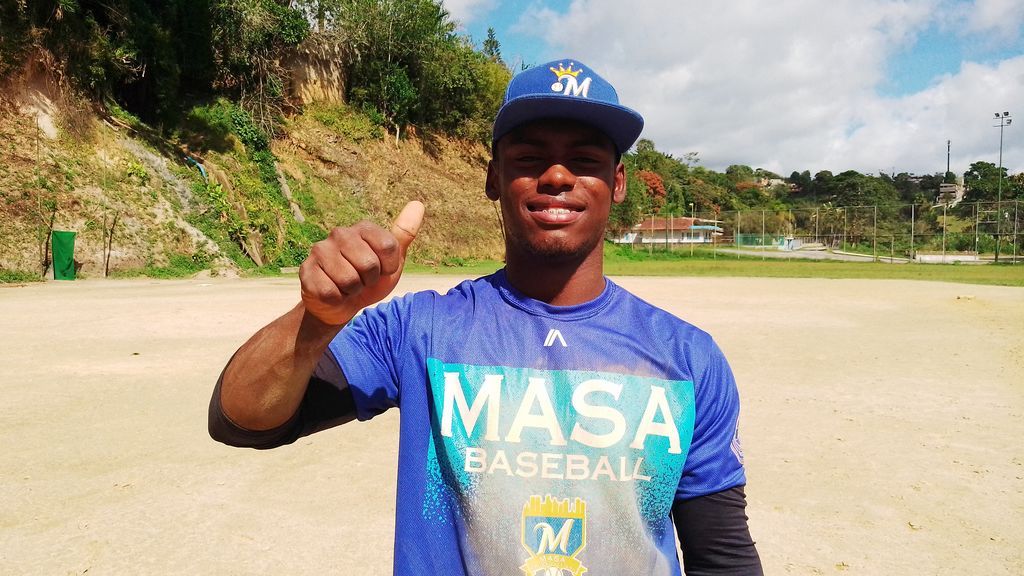 Las academias de béisbol en Venezuela, donde los jóvenes luchan por un contrato que los saque de la pobreza