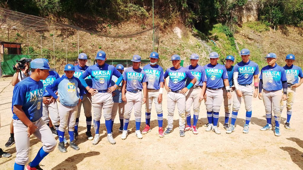 Las academias de béisbol en Venezuela, donde los jóvenes luchan por un contrato que los saque de la pobreza