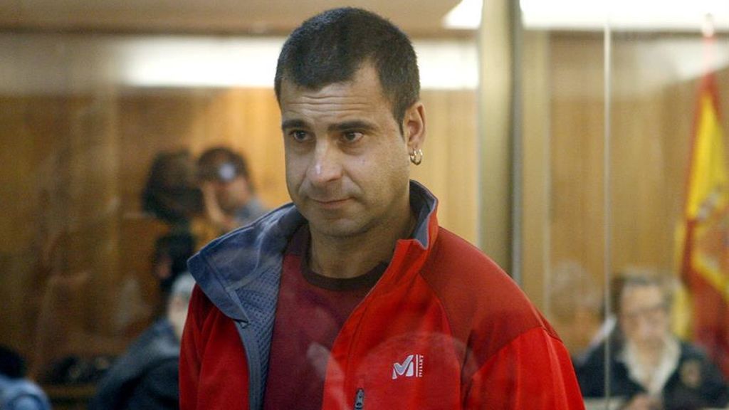 Interior acerca al asesino de Tomás y Valiente y a otros tres presos etarras Interior acerca al asesino de Tomás y Valiente y a otros tres presos etarras