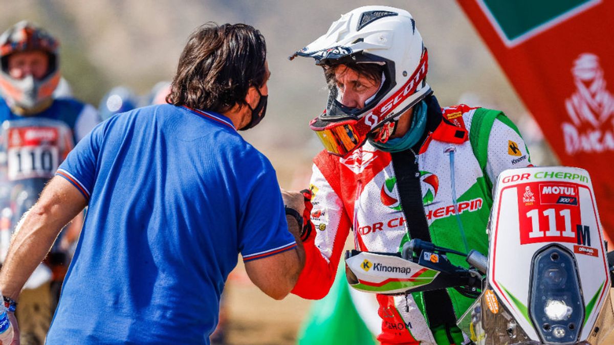 Muere el piloto Pierre Cherpin, que llevaba cuatro días en coma tras sufrir una caída en la séptima etapa del Dakar Muere el piloto Pierre Cherpin, que llevaba cuatro días en coma tras sufrir una caída en la séptima etapa del Dakar