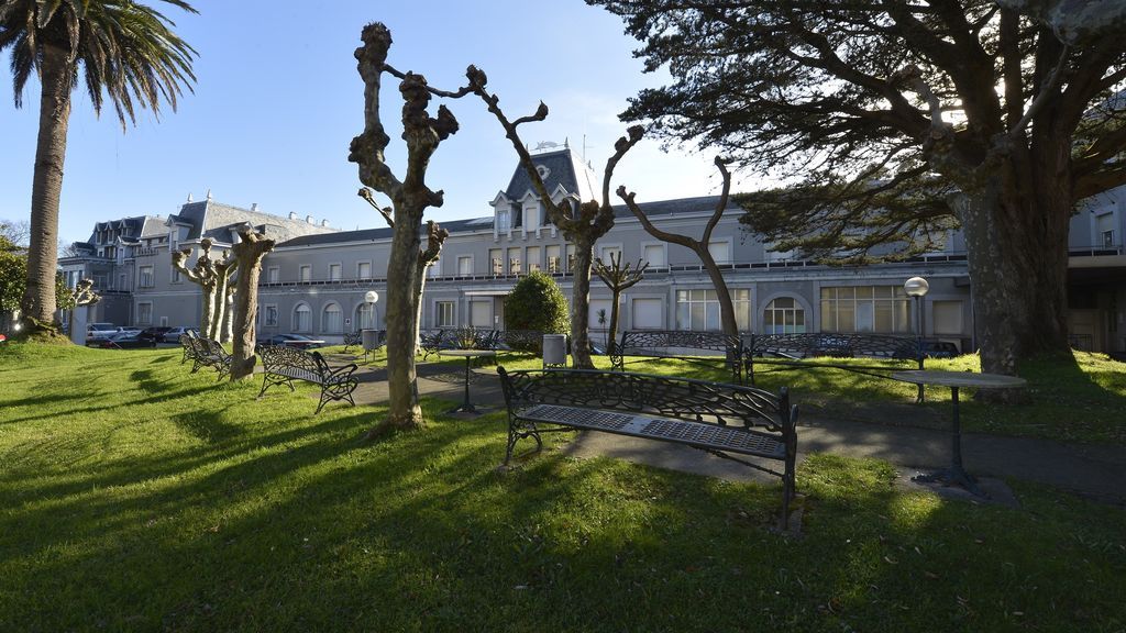 Registrado un brote con al menos 25 casos en el Hospital Santa Clotilde de Santander Registrado un brote con al menos 25 casos en el Hospital Santa Clotilde de Santander