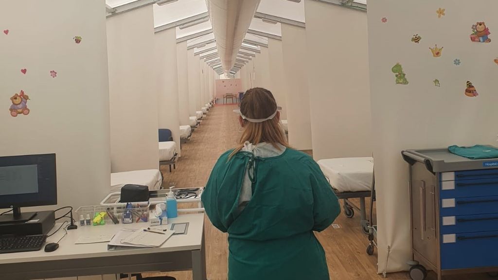 Primeros pacientes en el hospital de campaña de Alicante
