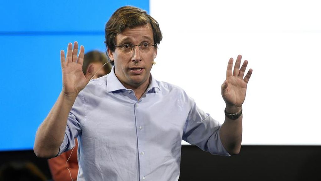 Almeida pide a los madrileños no coger el coche para que las calles estén accesibles y se pueda "recuperar la normalidad"