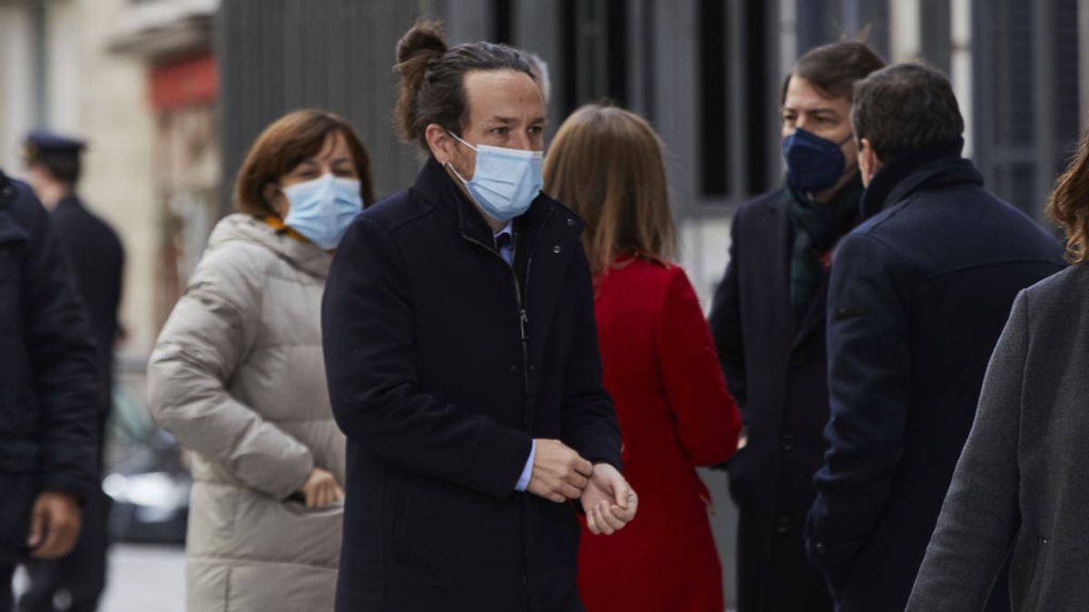 Iglesias cree que la marcha de Juan Carlos I es más reprobable que la de Puigdemont Iglesias cree que la marcha de Juan Carlos I es más reprobable que la de Puigdemont