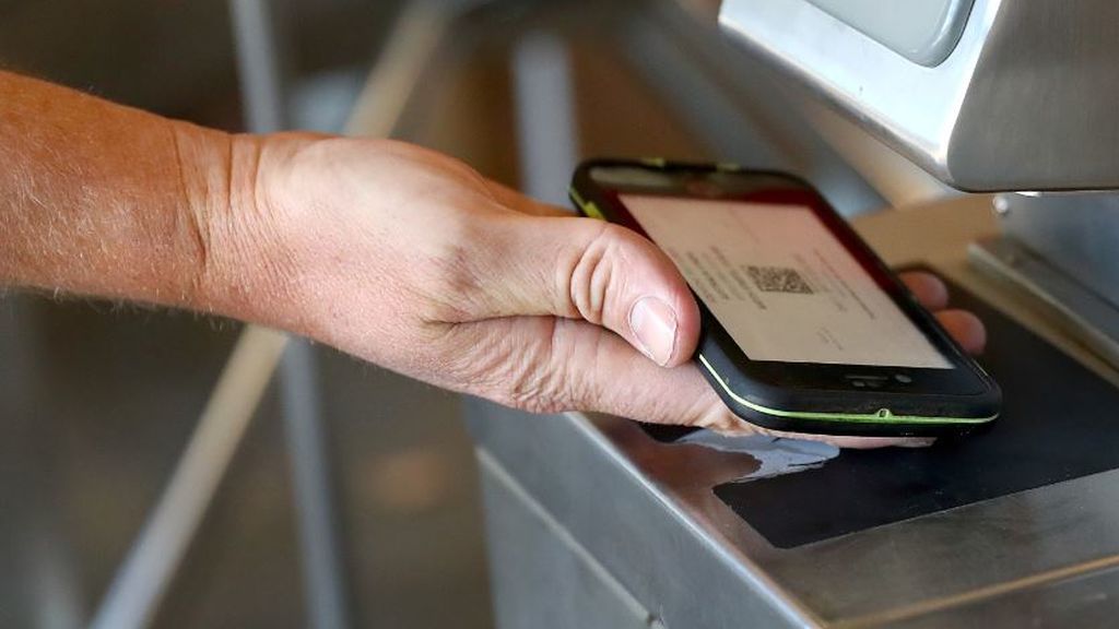 Un código QR acreditará en Andalucía a aquellos que hayan recibido las dos dosis de la vacuna Un código QR acreditará en Andalucía a aquellos que hayan recibido las dos dosis de la vacuna