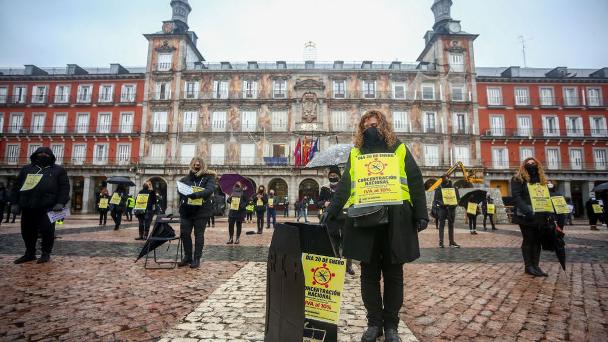 Las peluquerías se manifiestan en toda España: "El 50% de los salones pueden desaparecer"! Las peluquerías se manifiestan en toda España: "El 50% de los salones pueden desaparecer"!