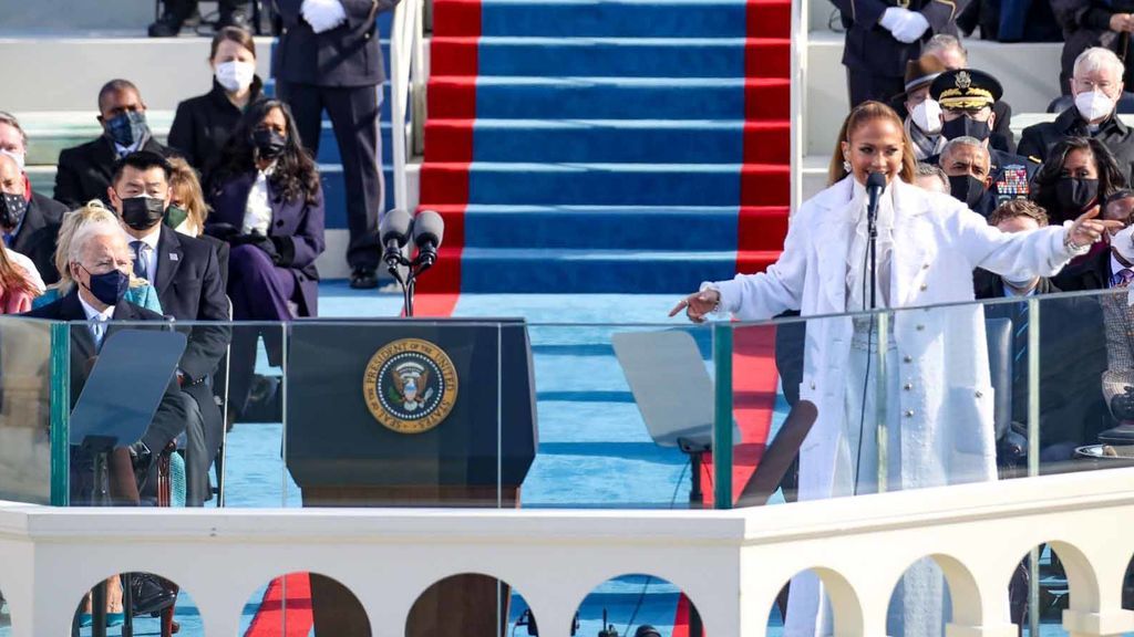 Jennifer Lopez actúa ante Joe Biden. Jennifer Lopez actúa ante Joe Biden.