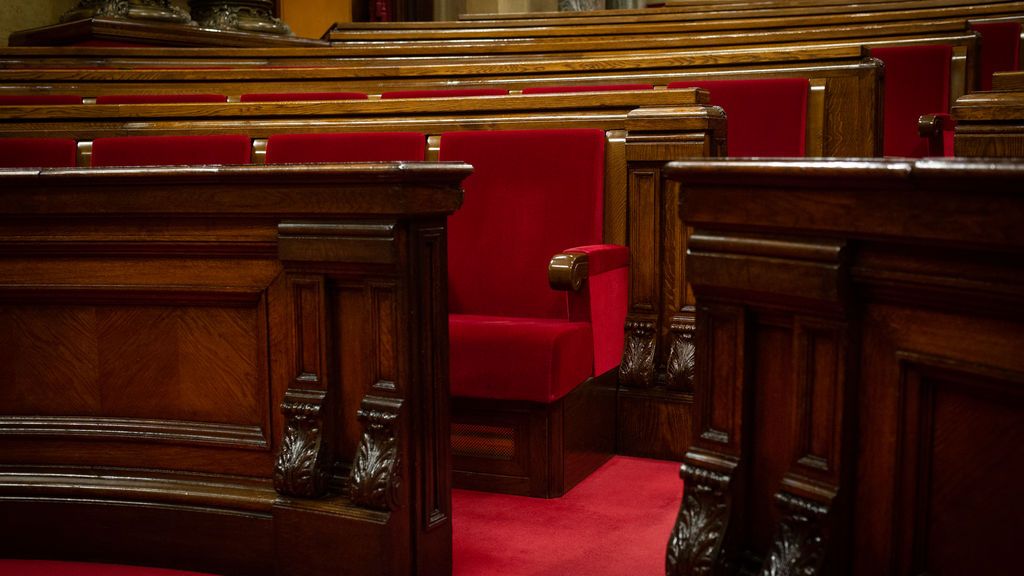 202100121 NAC PARLAMENT VACÍO 202100121 NAC PARLAMENT VACÍO