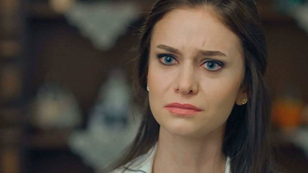 Ceyda es descubierta por Pelin