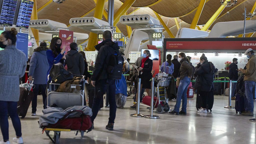 Los 27 rechazan el “pasaporte” covid y restringen la movilidad intra europea Los 27 rechazan el “pasaporte” covid y restringen la movilidad intra europea