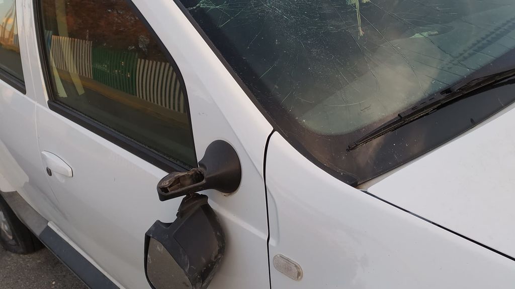 Le destrozan el coche por tercera vez